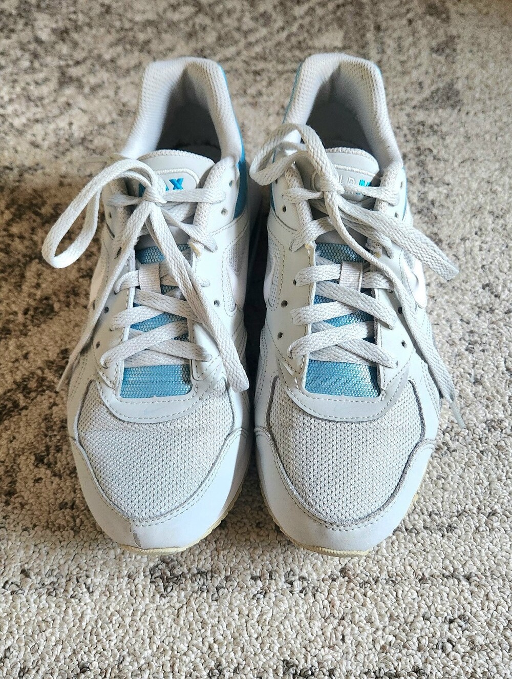 Women's Nike Air Max Ivo Size 8